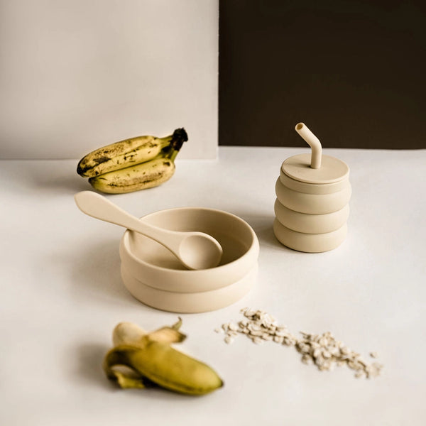 Minna Kids - The Kids Breakfast Bowl and Sippy Cup Set - Banana Oatmeal