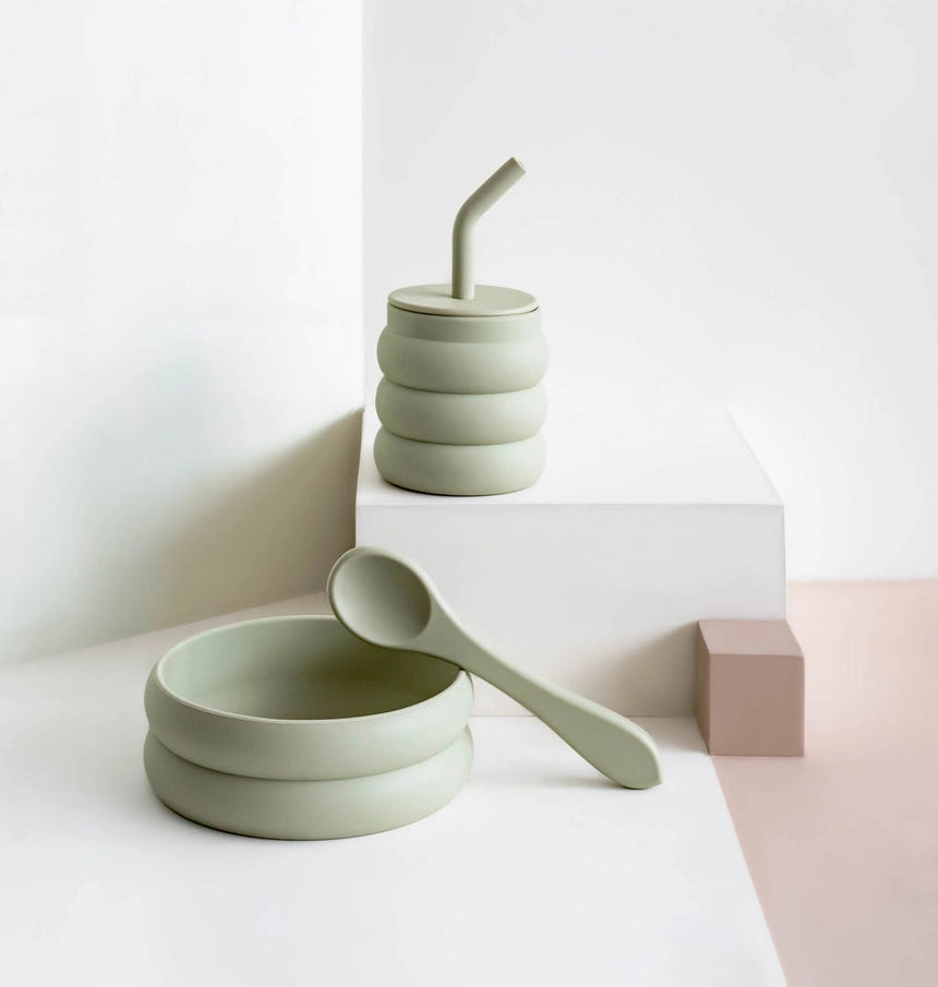 Minna Kids - The Kids Breakfast Bowl and Sippy Cup Set - Pistachio
