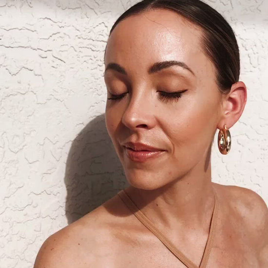 Isabella Dainty Thick Gold Hoop Earrings